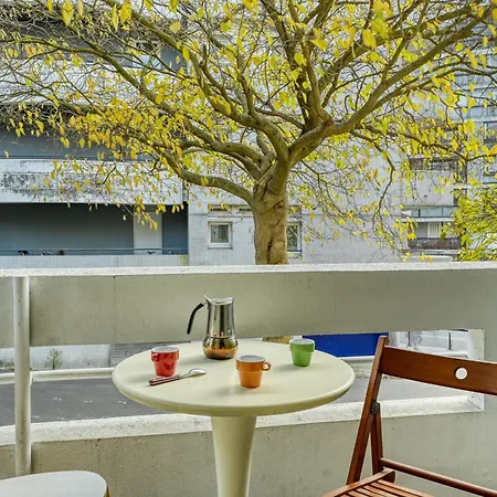 Apartment 3 Bedroom With Balconies