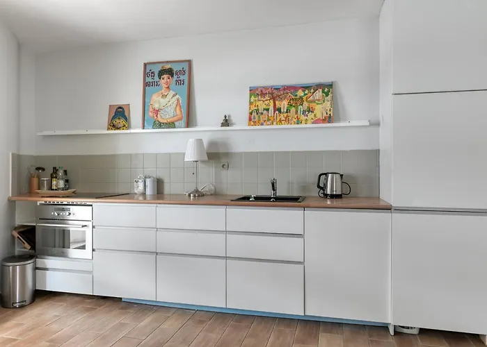 شقة 3 Bedroom With Balconies باريس