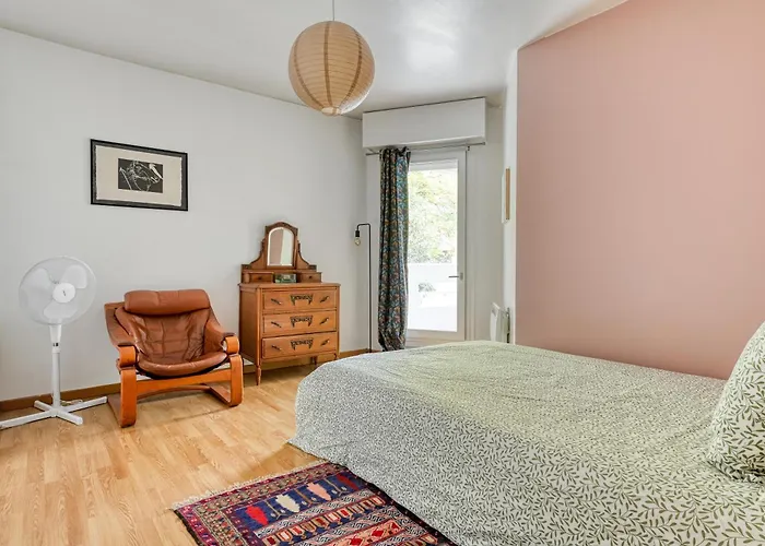 3 Bedroom With Balconies شقة باريس