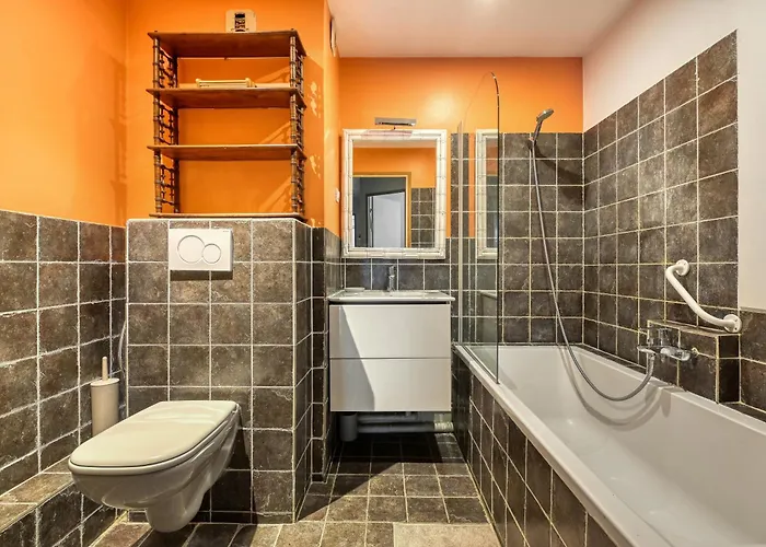شقة 3 Bedroom With Balconies باريس